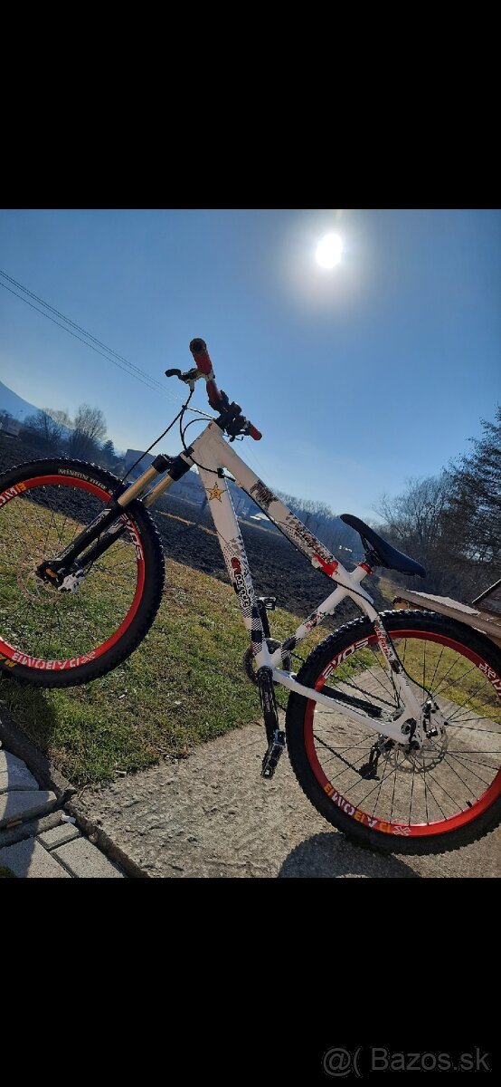 Leader Fox Dirt Parade - 2