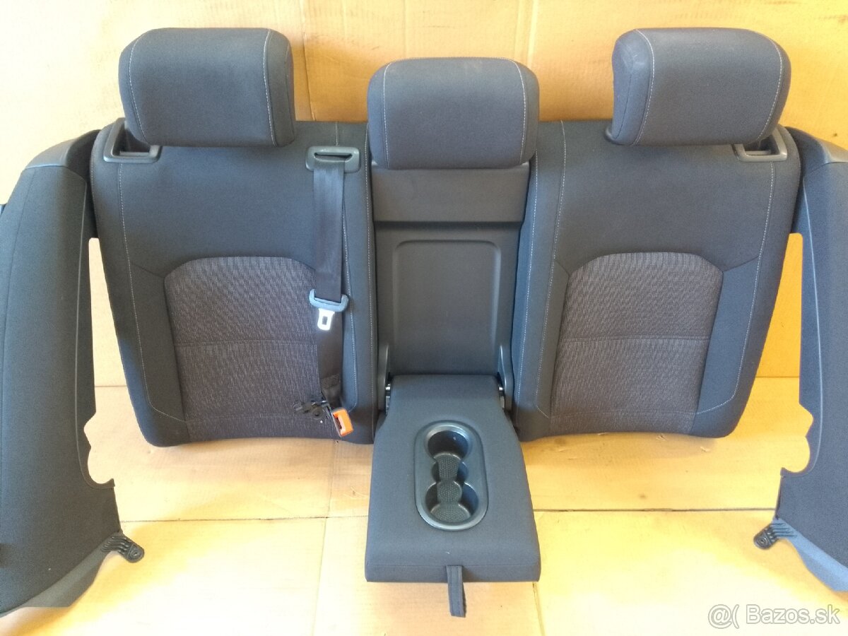 zad. sedadlá VW Passat B8 - 2