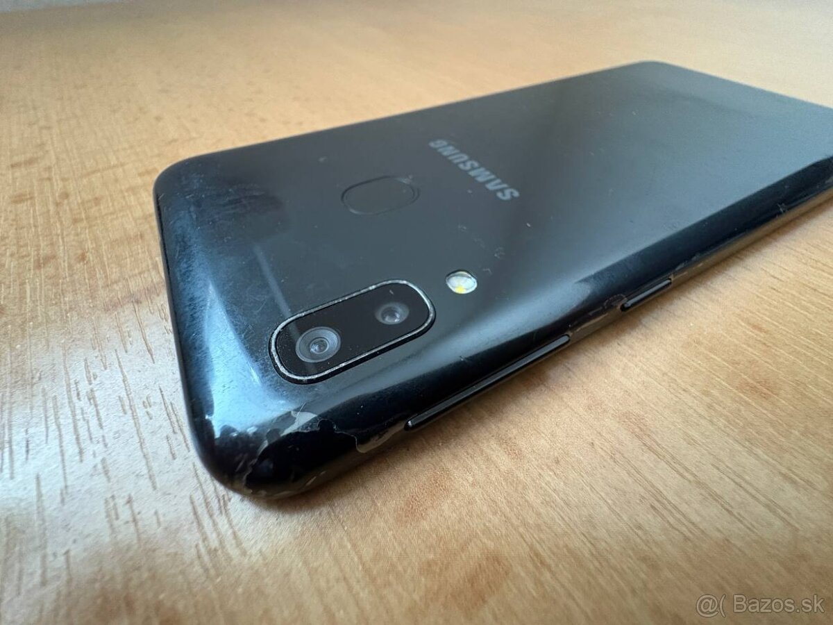 Samsung Galaxy A20e - 2