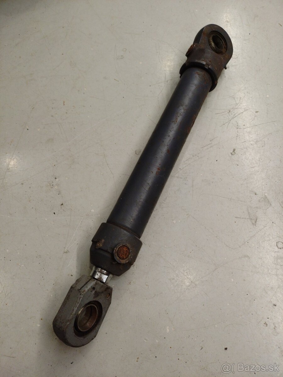 Hydraulický valec ORSTA 63/40×400 - 2