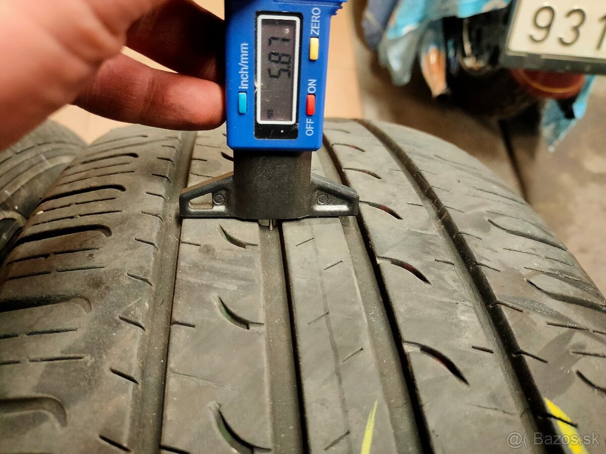 Letné Goodyear EfficicentGRIP SUV 225/55 R19 99V - 2