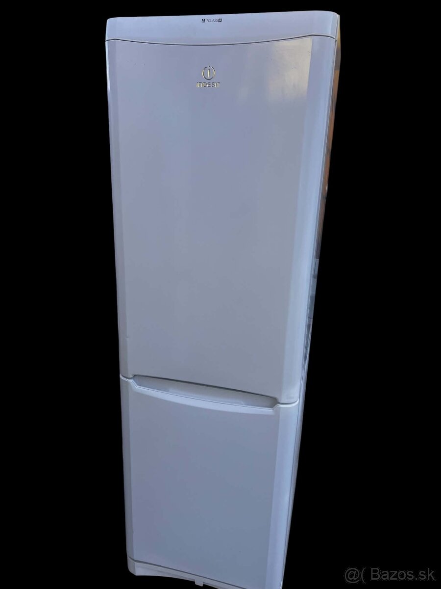 Chladnička Indesit - 2
