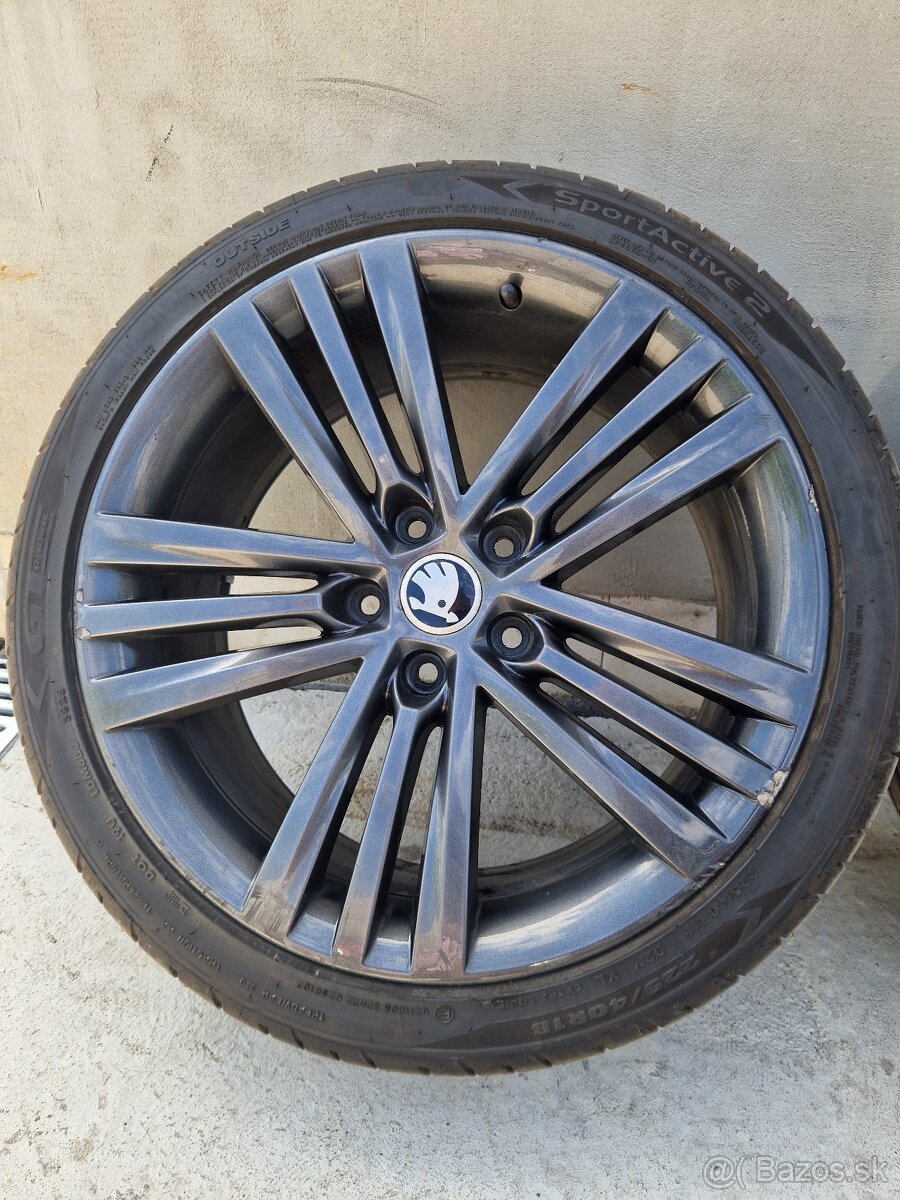 5x112 r18, Škoda Superb 2, Trinity - 2