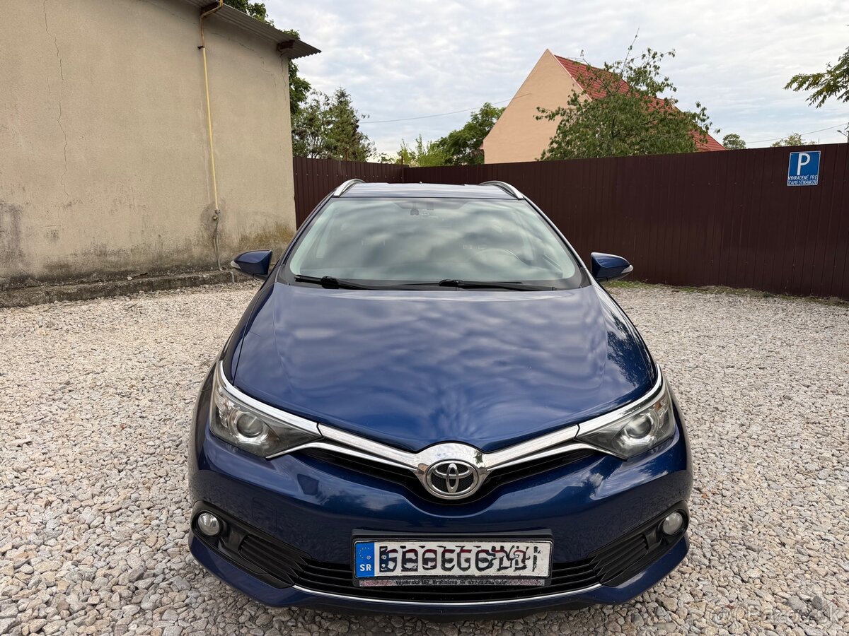 Toyota Auris - 2