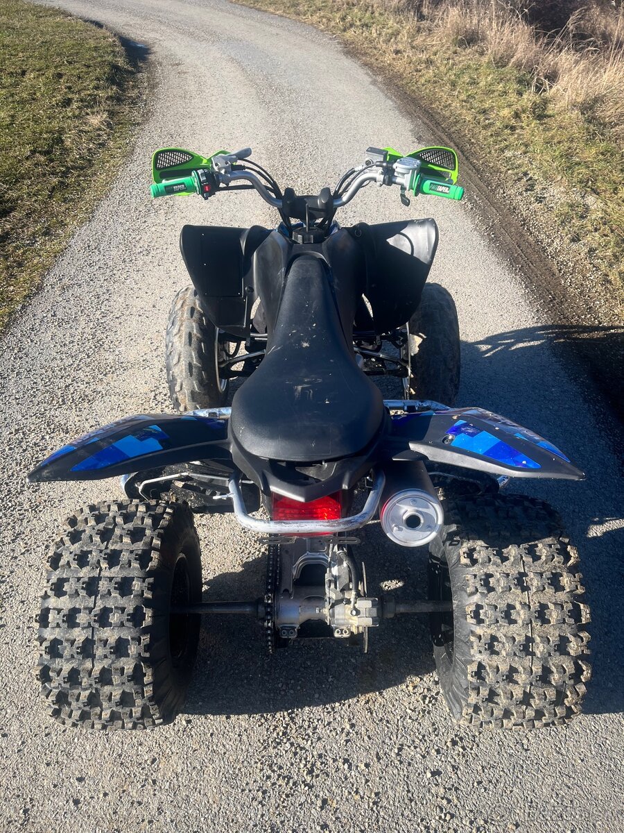 Yamaha raptor 250