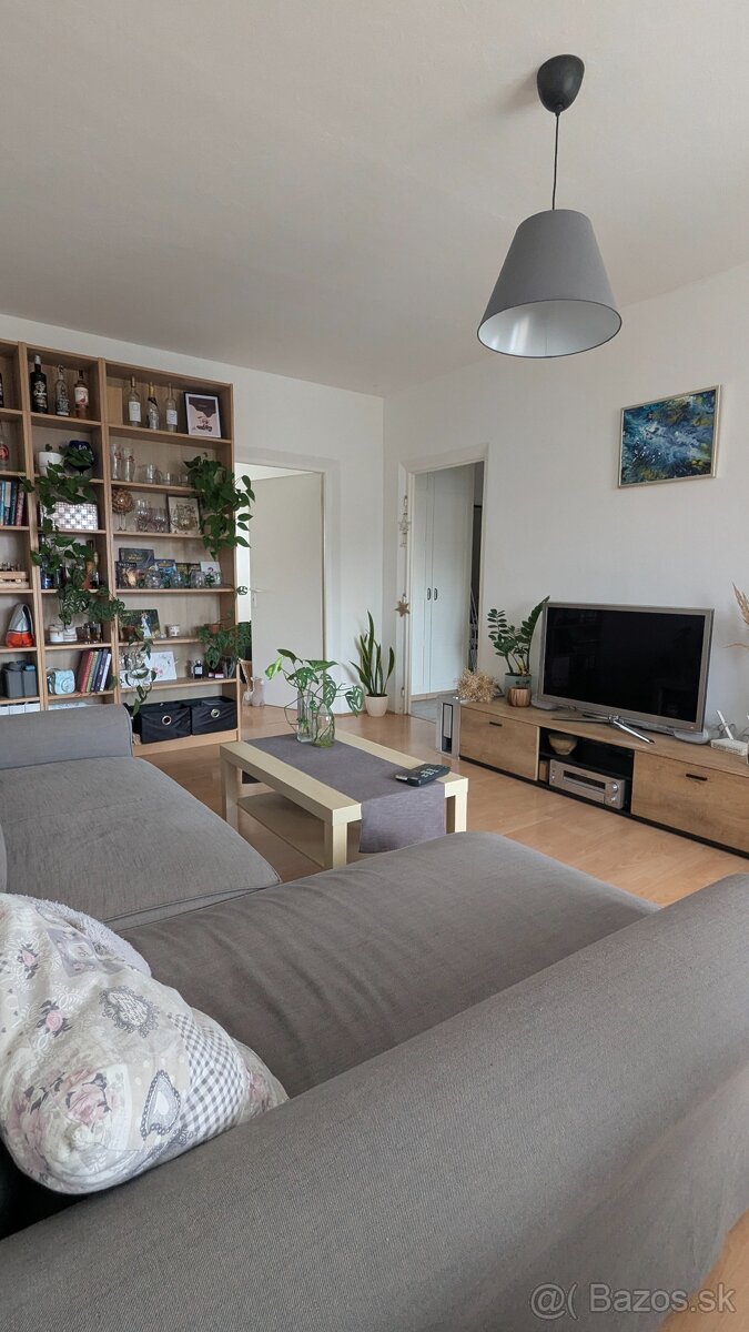 Prenájom 2-izbového bytu, Brezno – Sídlisko západ (ŠLN) - 2