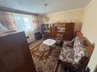 Útulný rodinný dom vo vyhľadávanej lokalite Levíc - 2