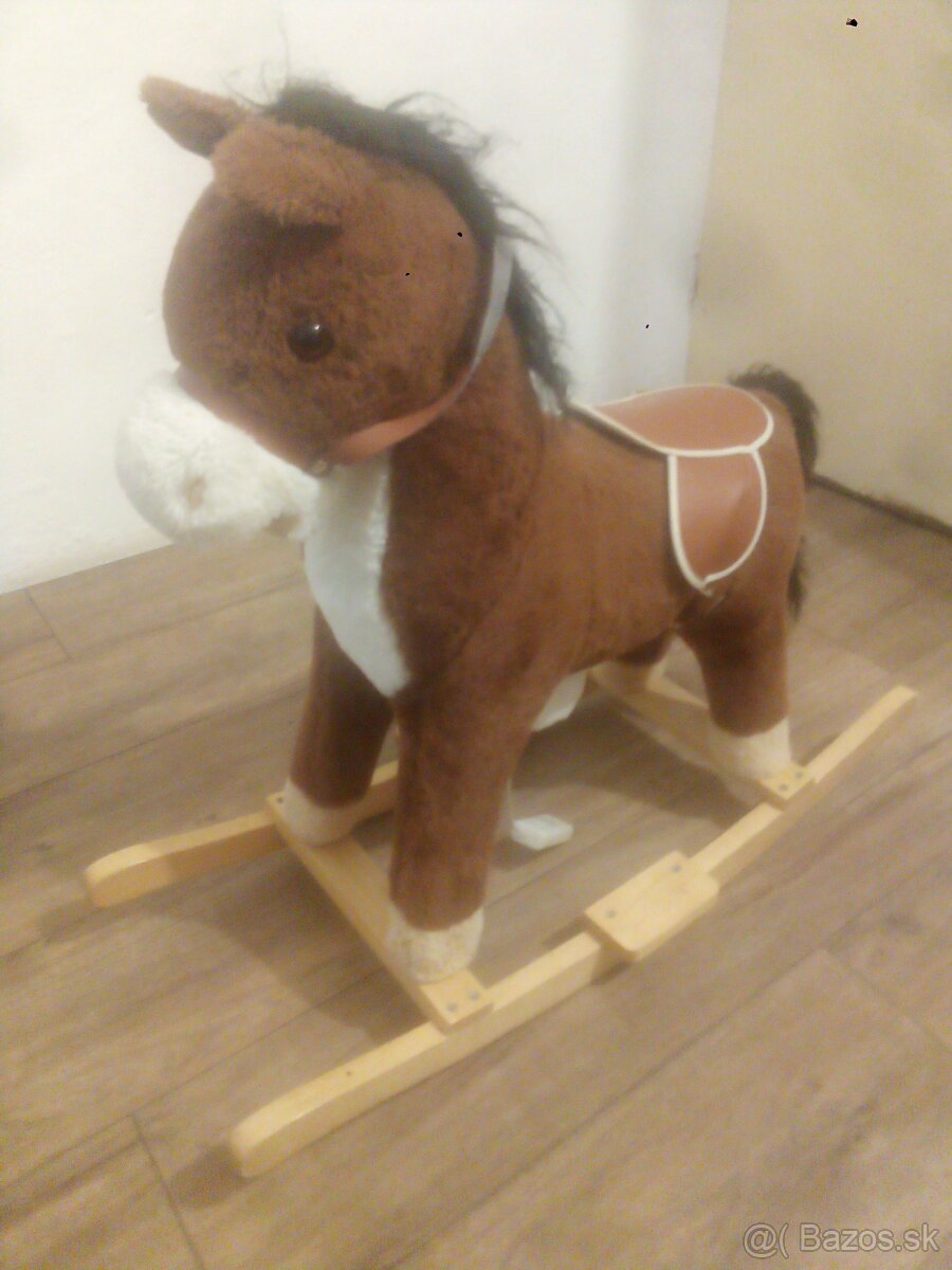 Predám hojdacieho konika - 2