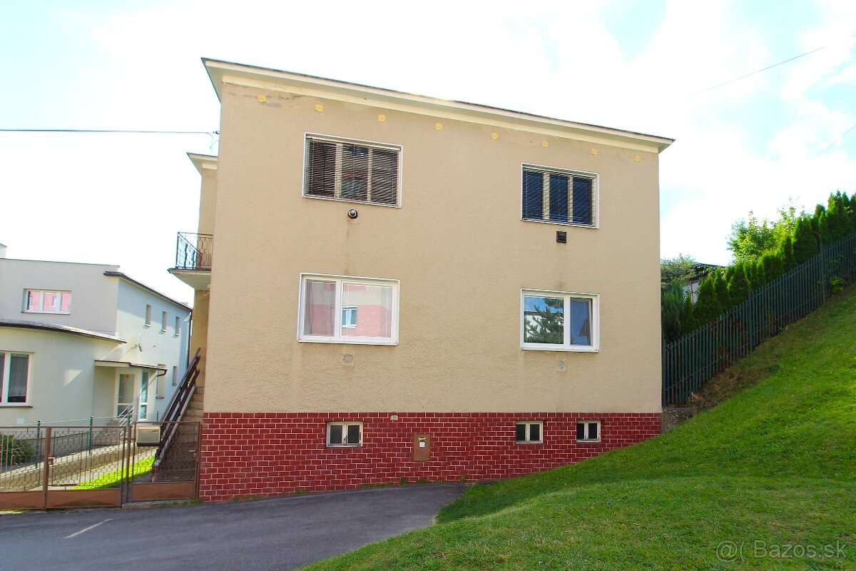 Rodinný dom s pozemkom, / 781 m2 /, Žilina - Staré mesto - 2