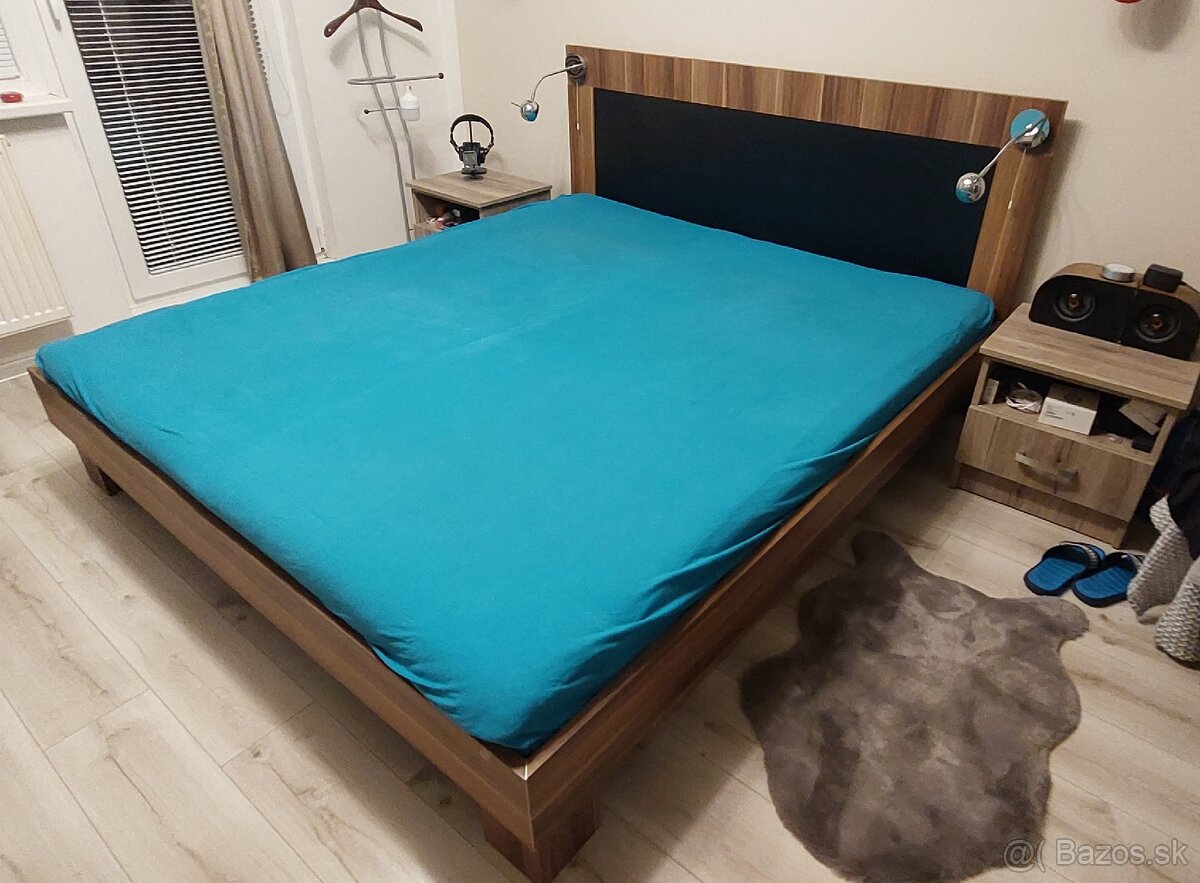 Posteľ 180x200 - 2