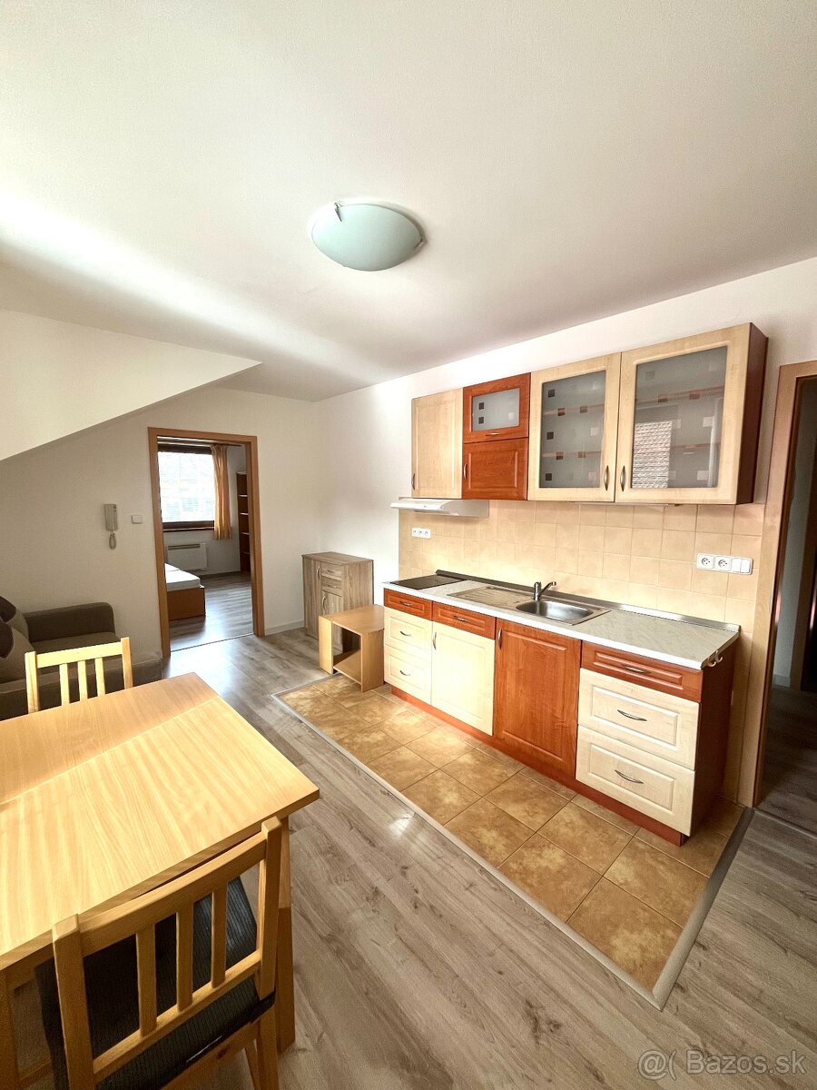 Prenájom 1-izbového bytu - 2