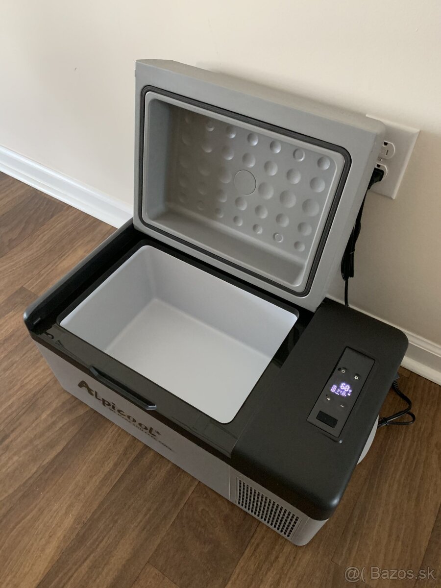 Predam kompresorovu autochladnicku, 20L, 12V, 230V - 2