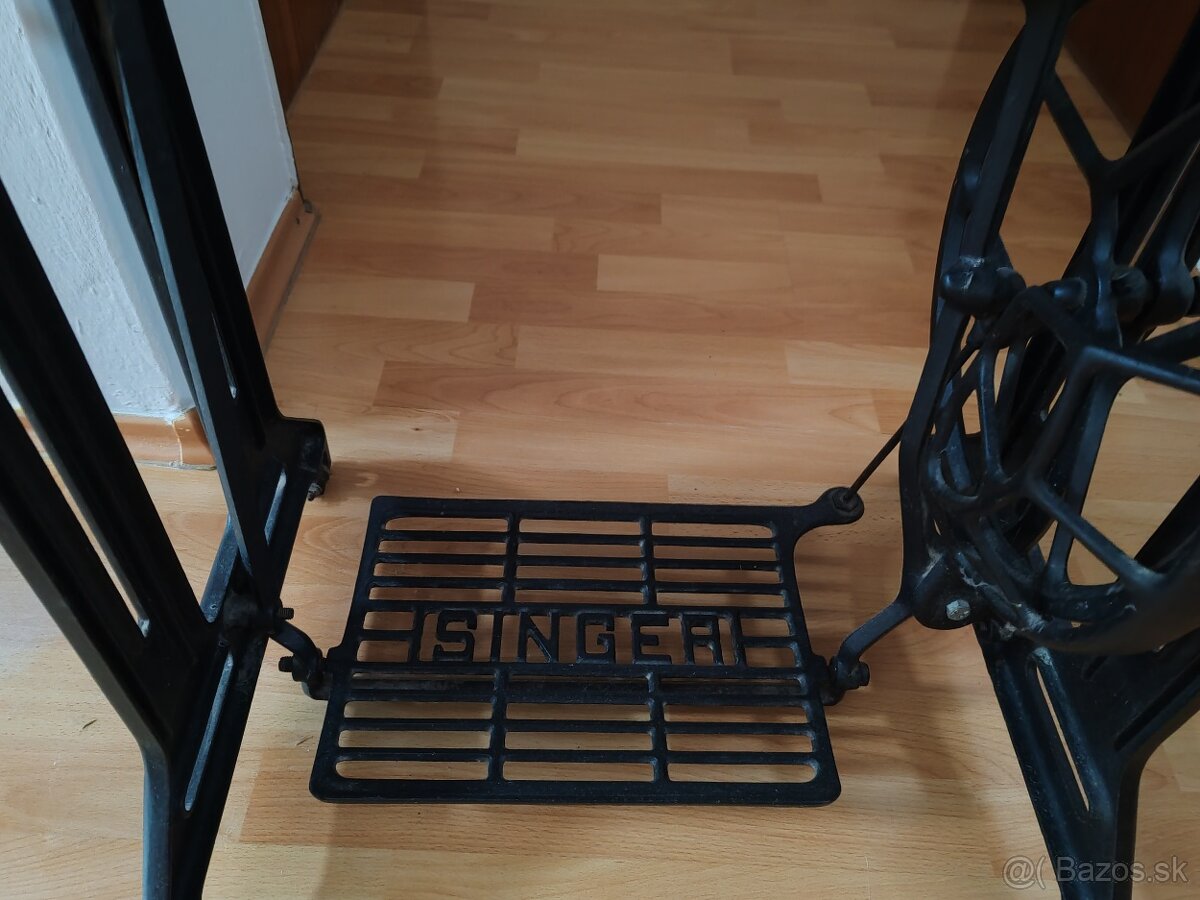 Predám šijací stroj Singer - 2