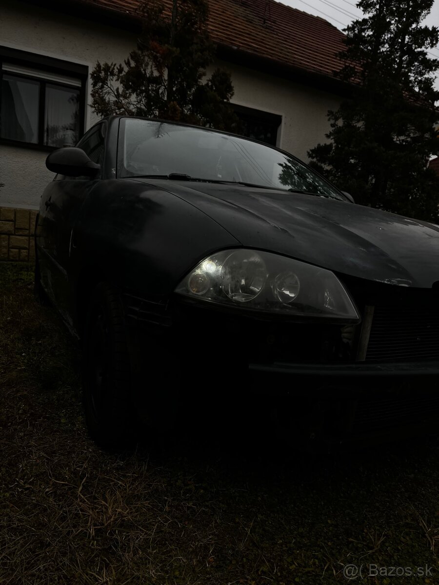 SEAT IBIZA 1.4i 16v 63kW - 2