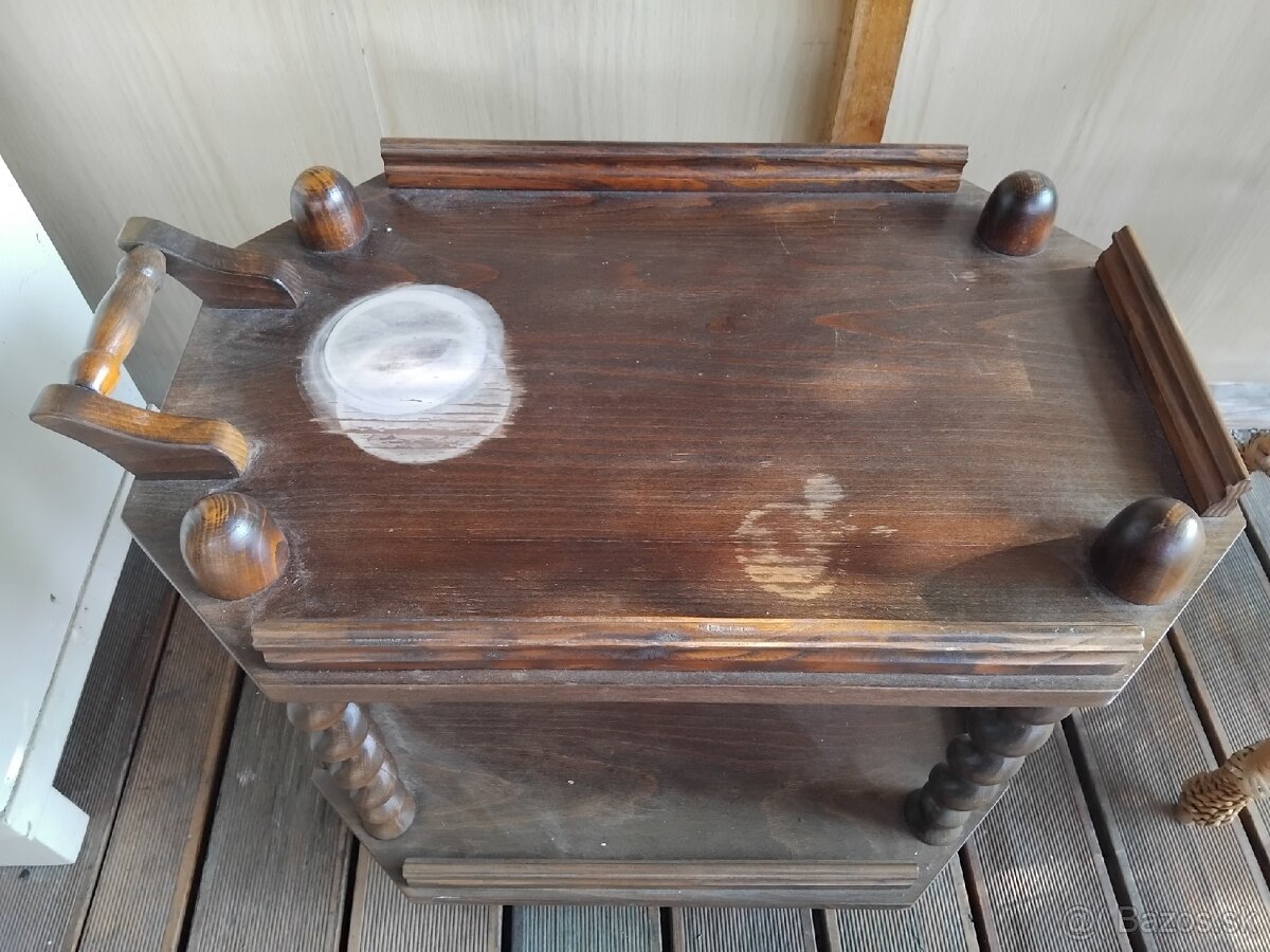 Servirovaci stolik - 2