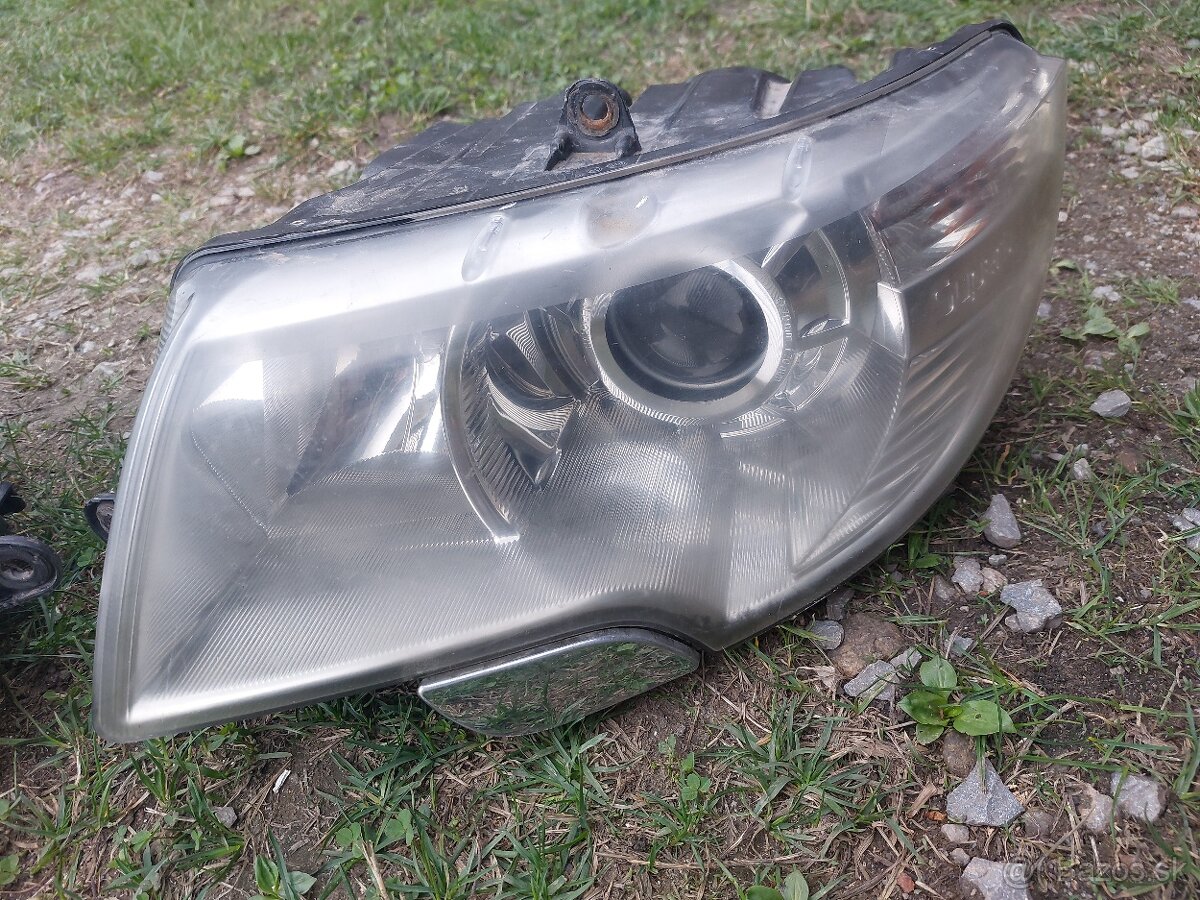 predné svetlá Superb II - 2