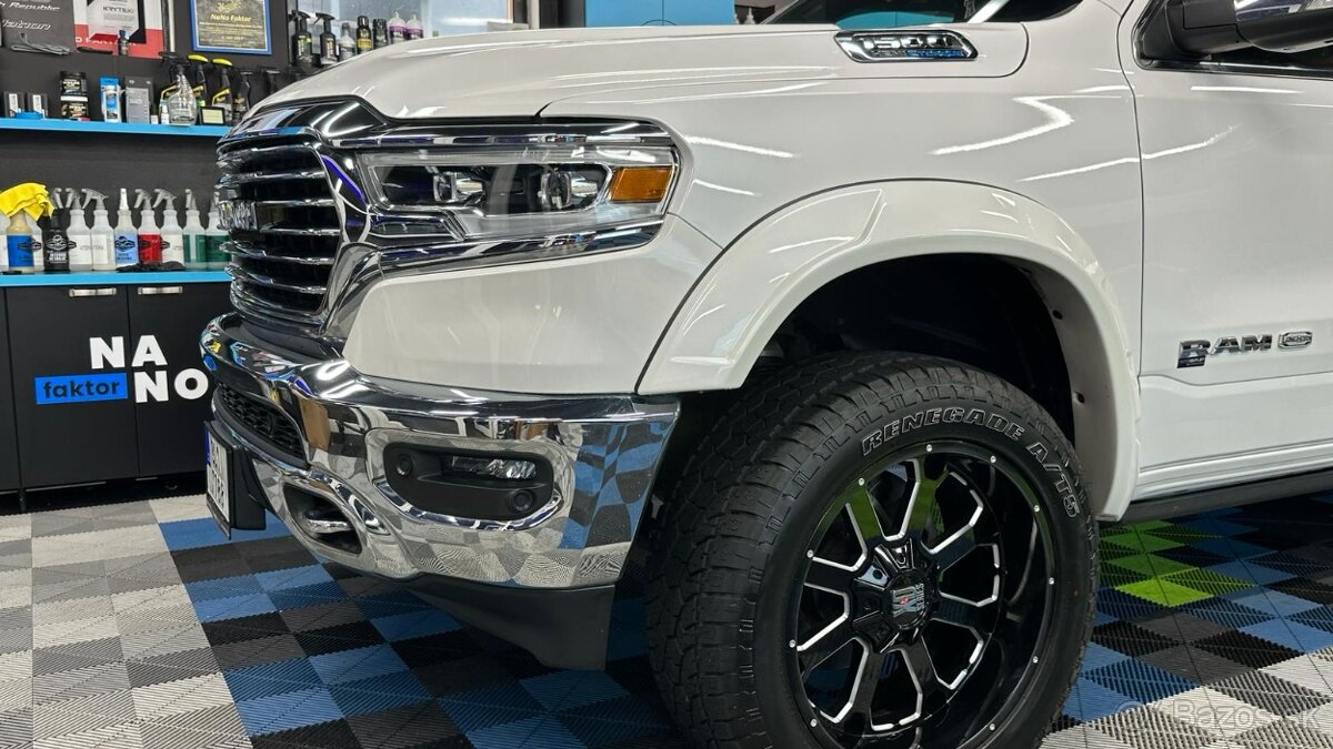 Dodge Ram 1500 5,7 HEMI - 2