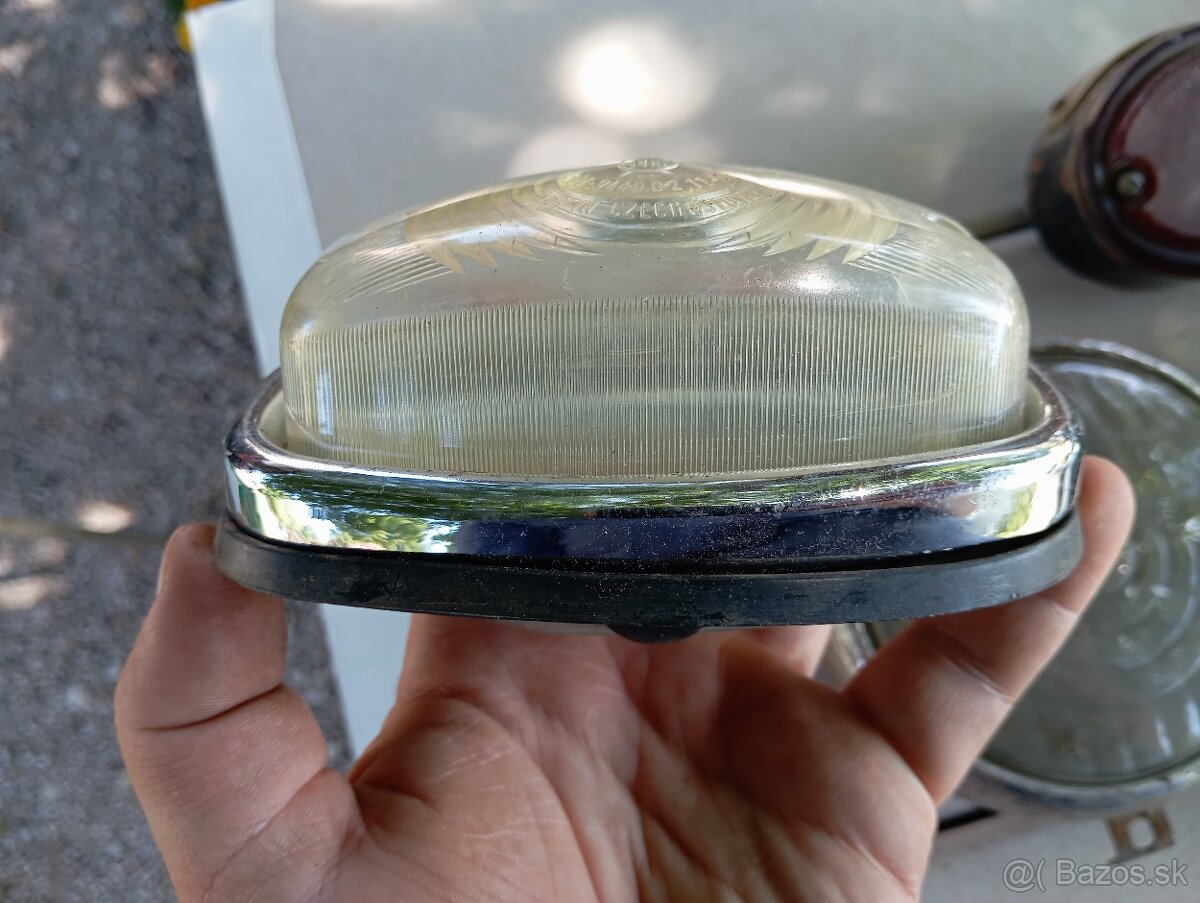 Predám uloženkovú smerovku blinker na škoda 706 RT - 2