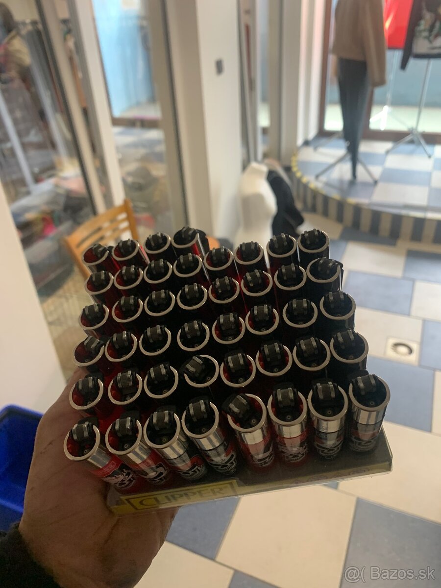 Clipper zapaľovače 142ks - 2