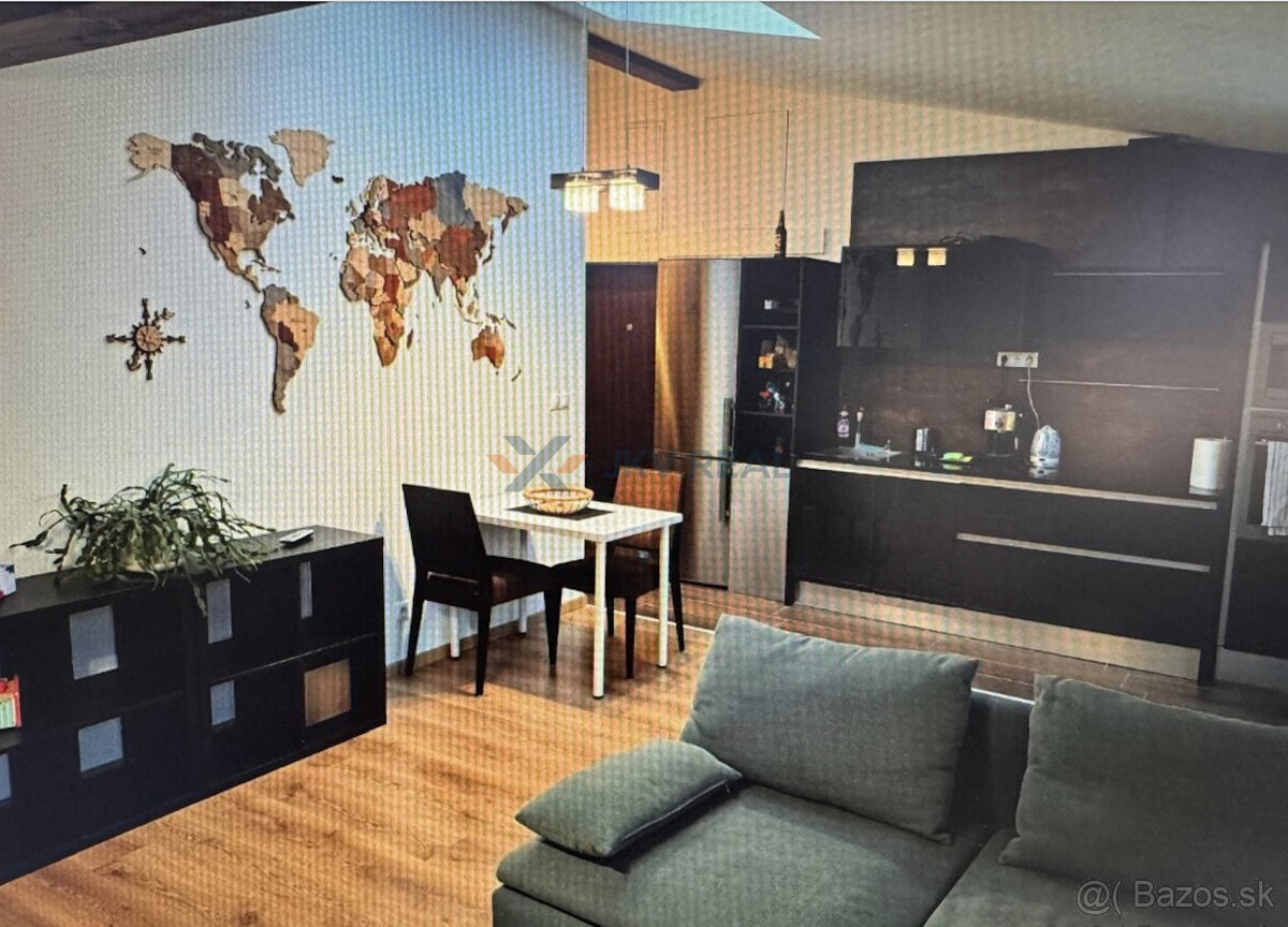 2-izbový byt s krbom a terasou v centre Bratislavy - 2