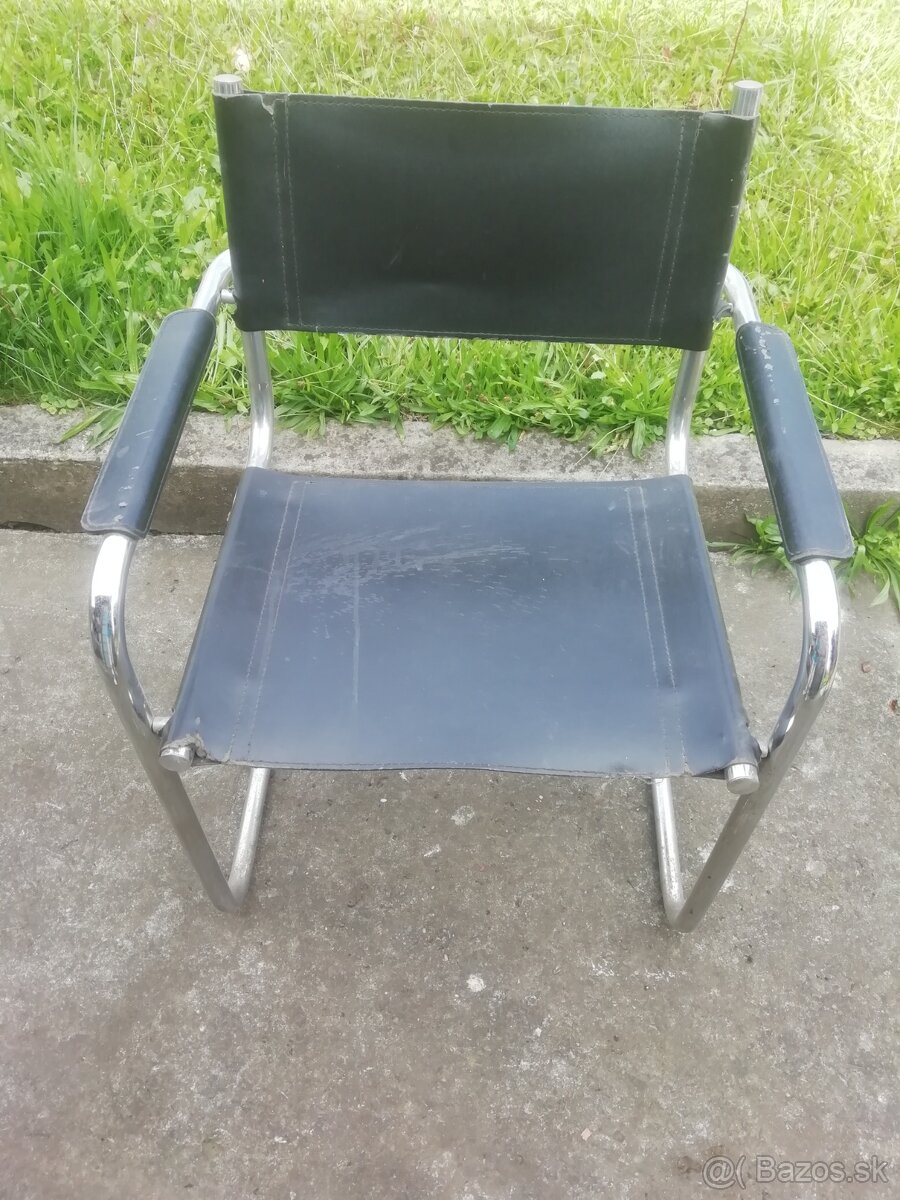 Pevné stoličky socialistické - 2