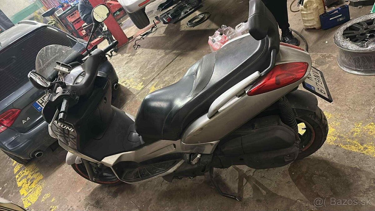 predam yamaha xmax 125 - 2