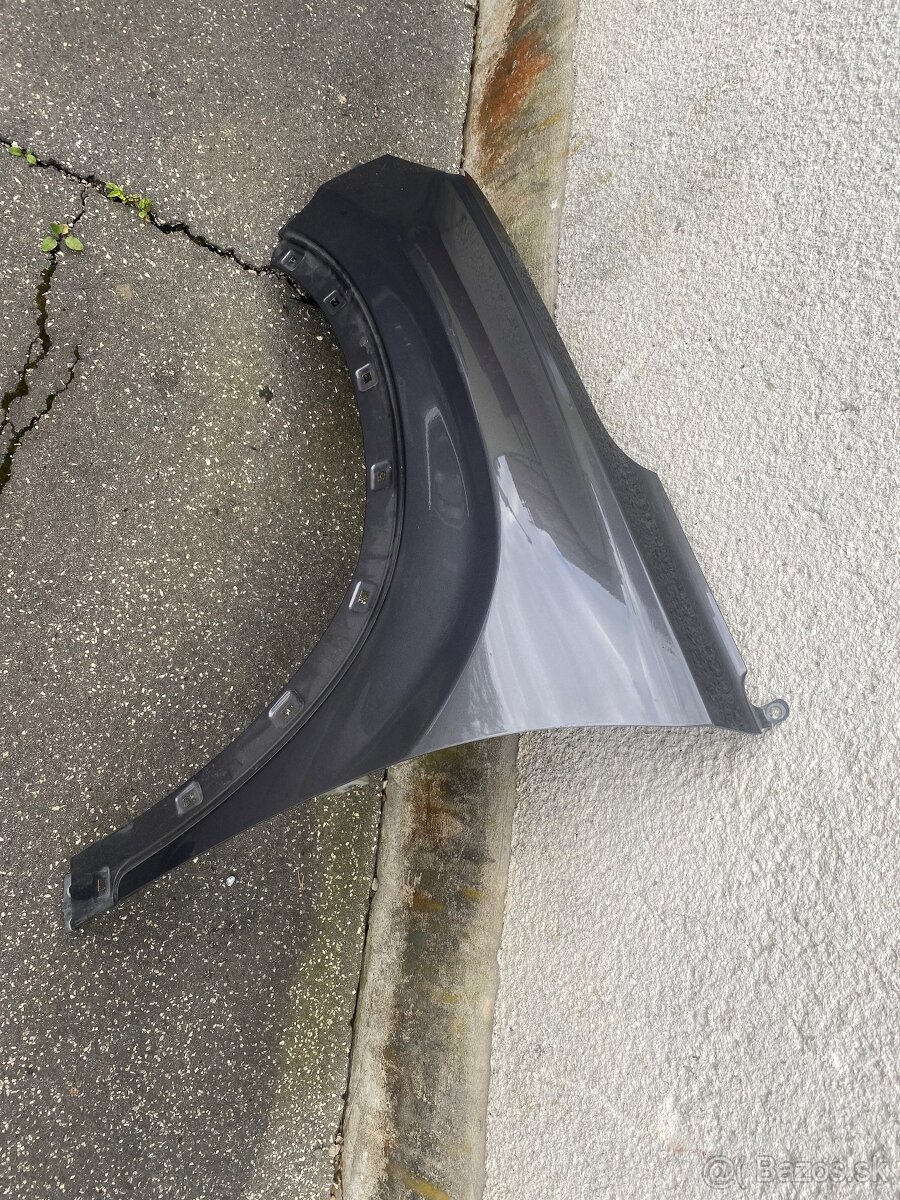 Hyundai Santa Fe IV ľavý predny blatnik - 2