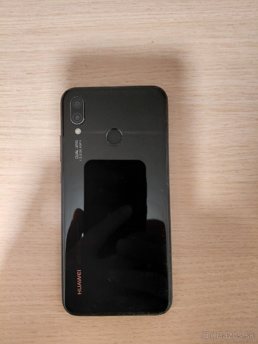 Huawei P20 tenký - 2