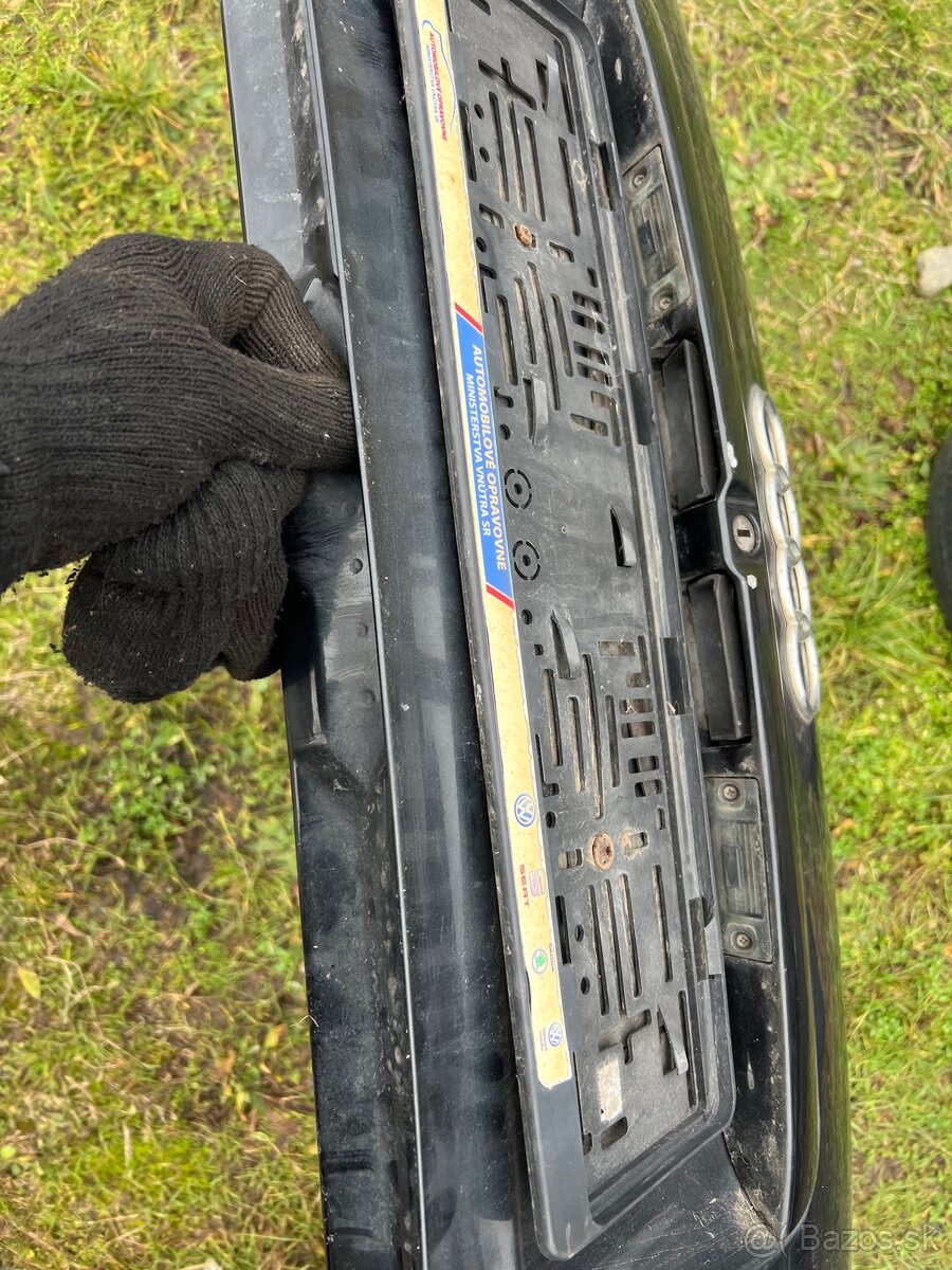 Kufor na audi a3 8l super stav - 2