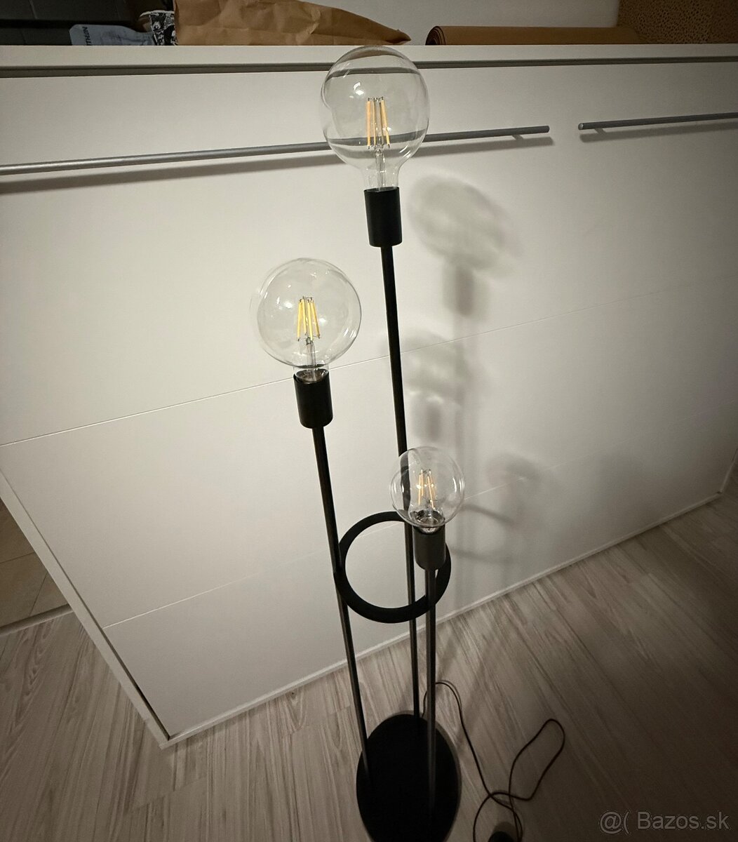 Stojaca lampa - 2
