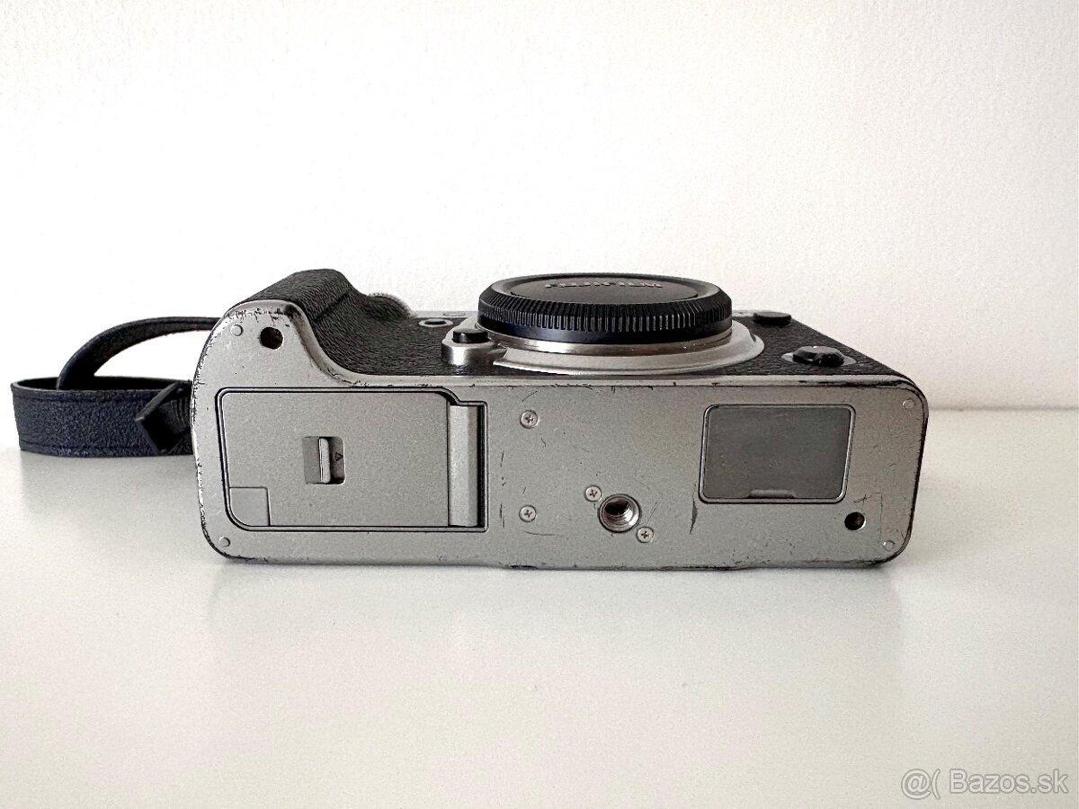 Fujifilm X-T4 silver - 2