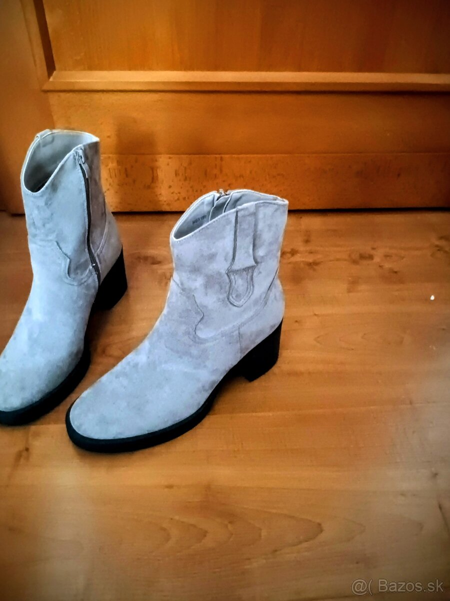 Predám kabát, čižmy, nohavice - 2