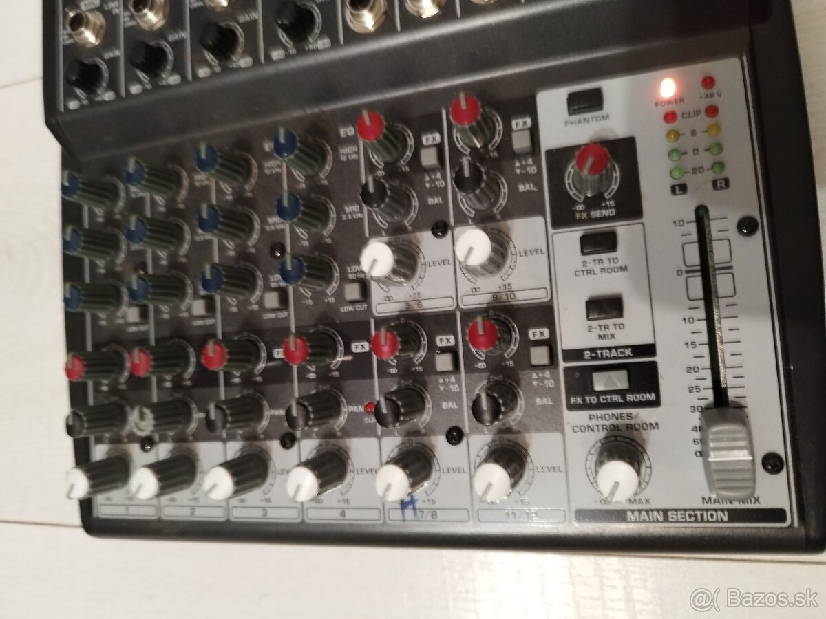 Behringer XENYX 1202 - 2