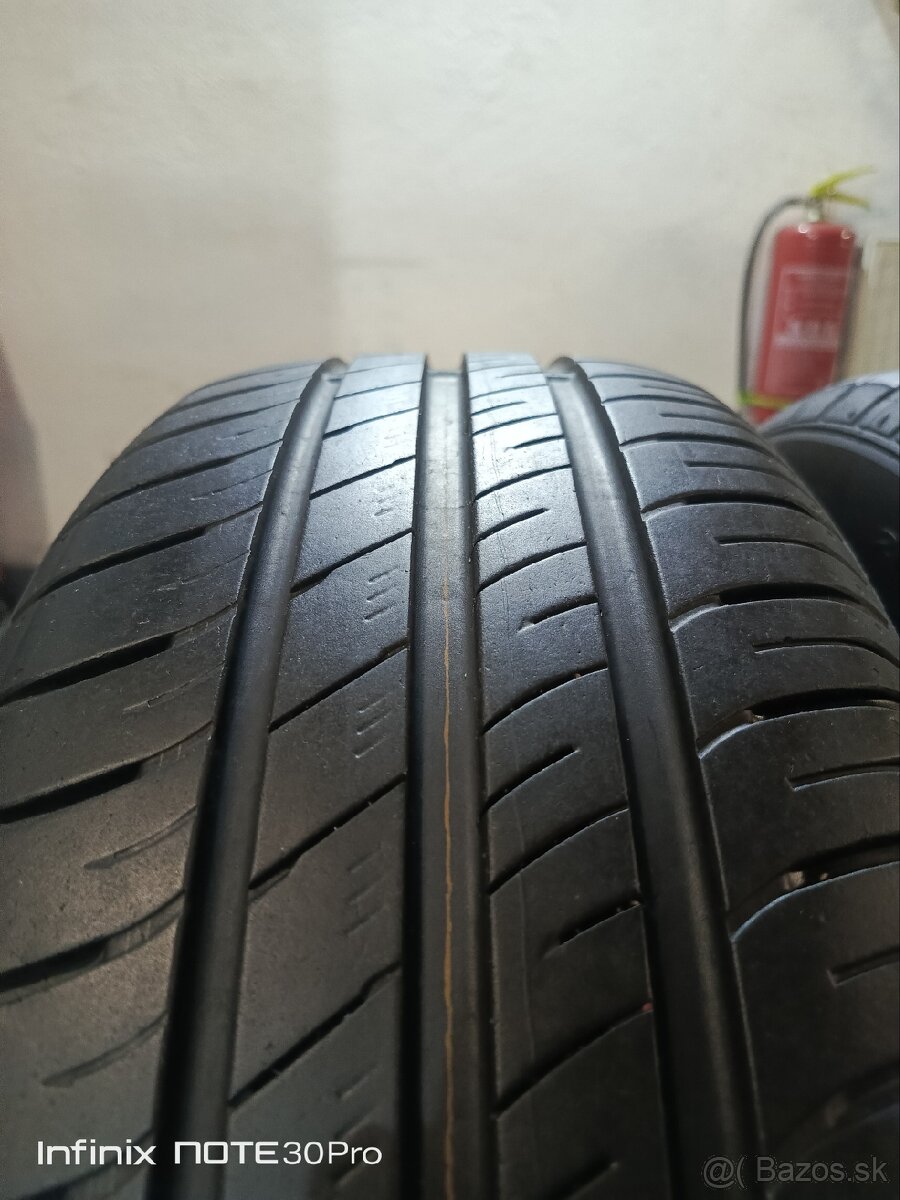 Letné pneumatiky 205/55 R16 - 2