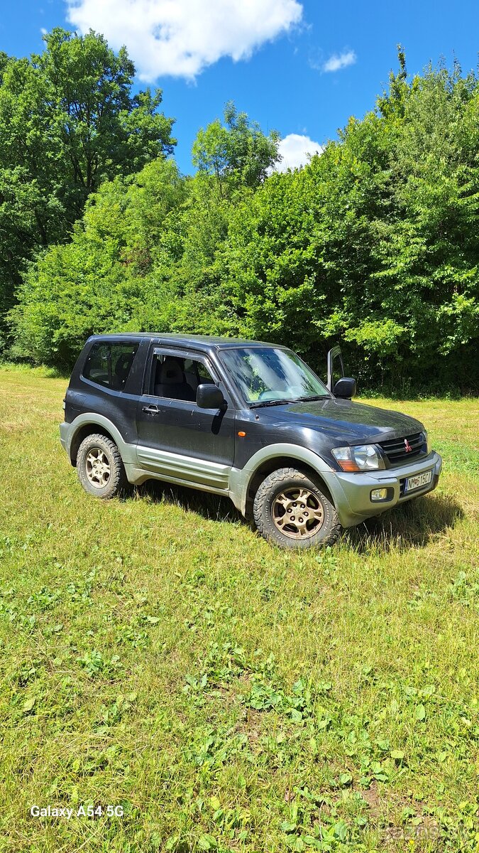 Mitsubishi Pajero III - 2