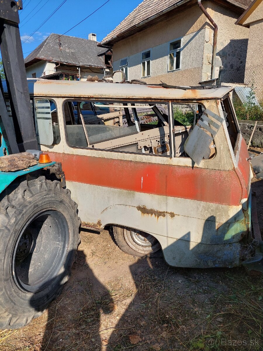 Skoda 1203 sanitka - 2