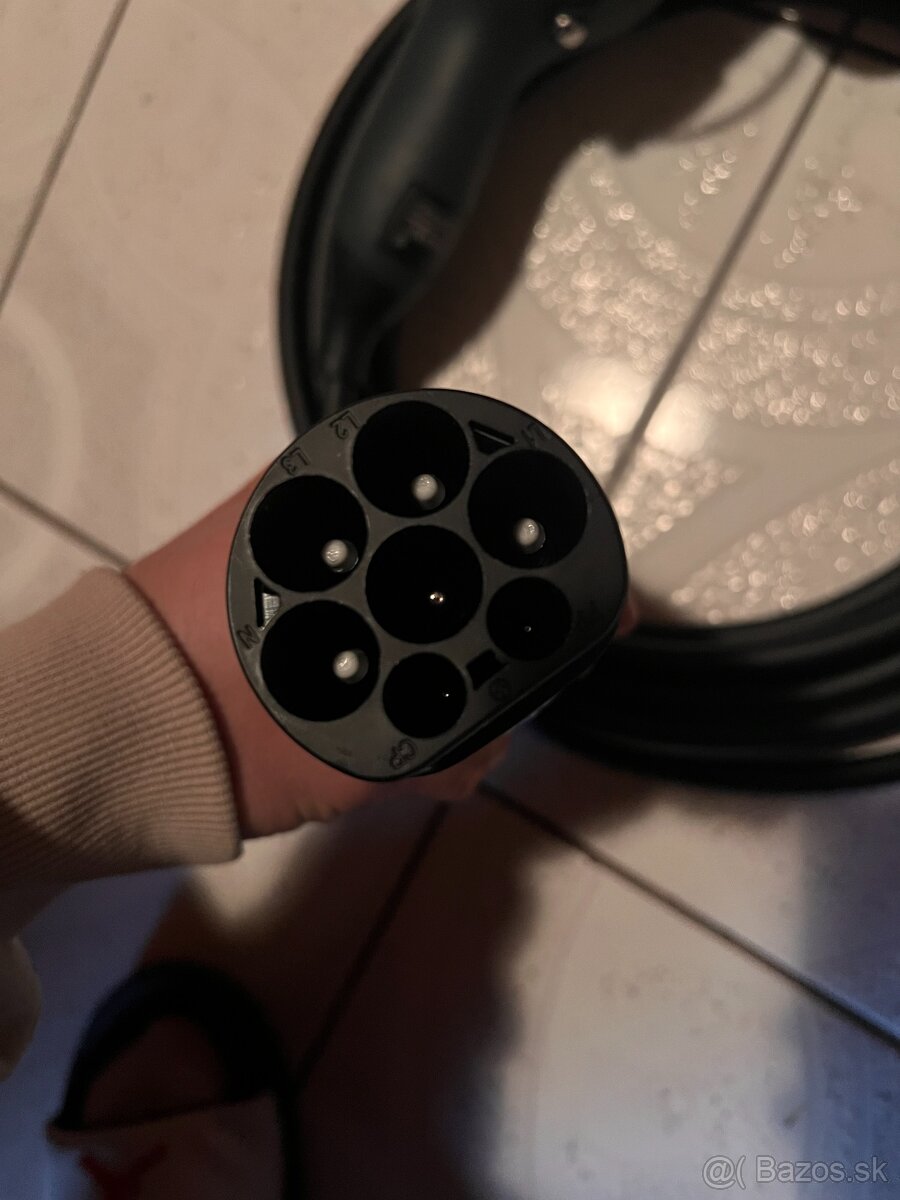 Dobíjaci kábel na elektromobil - 2