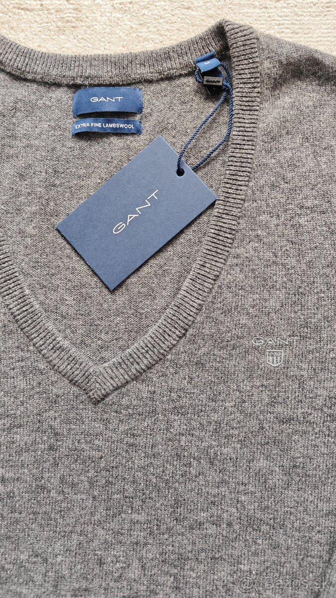 Sveter GANT sivý - 2