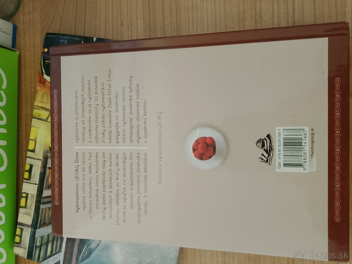 Kniha plná receptov na pečenie - 2