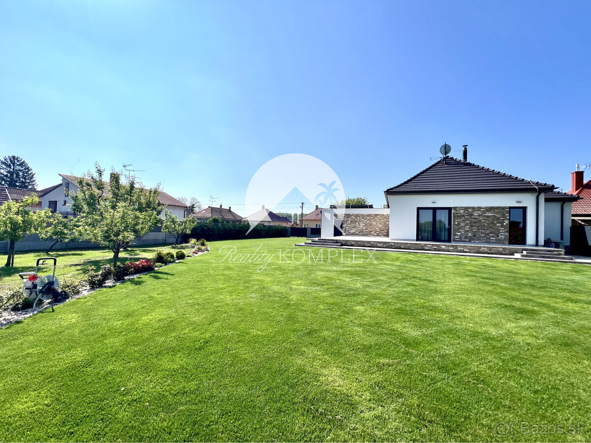Reality KOMPLEX s.r.o. ponúka na PRENÁJOM exkluzívny rodinný - 2