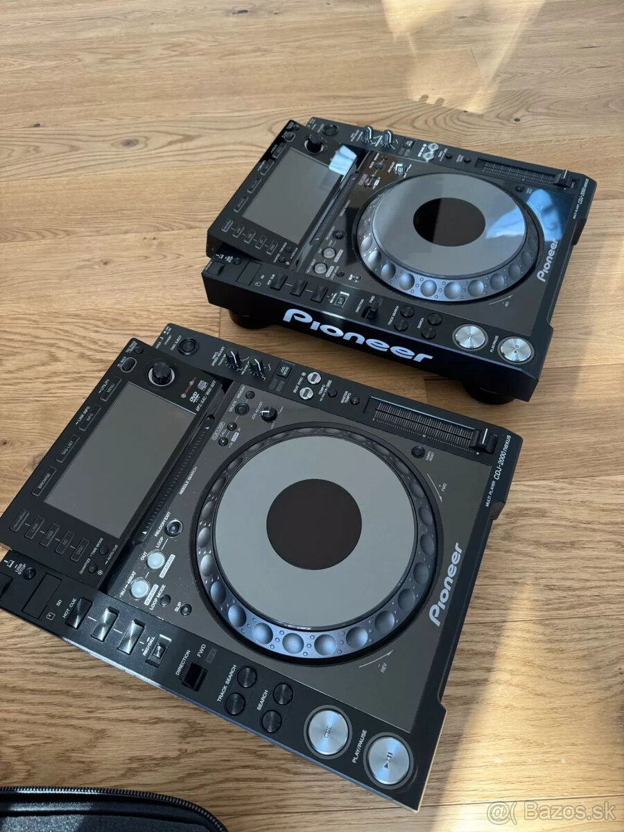 Sada 2 ks Pioneer CDJ 2000 Nexus, dobrý stav vrátane puzdra - 2