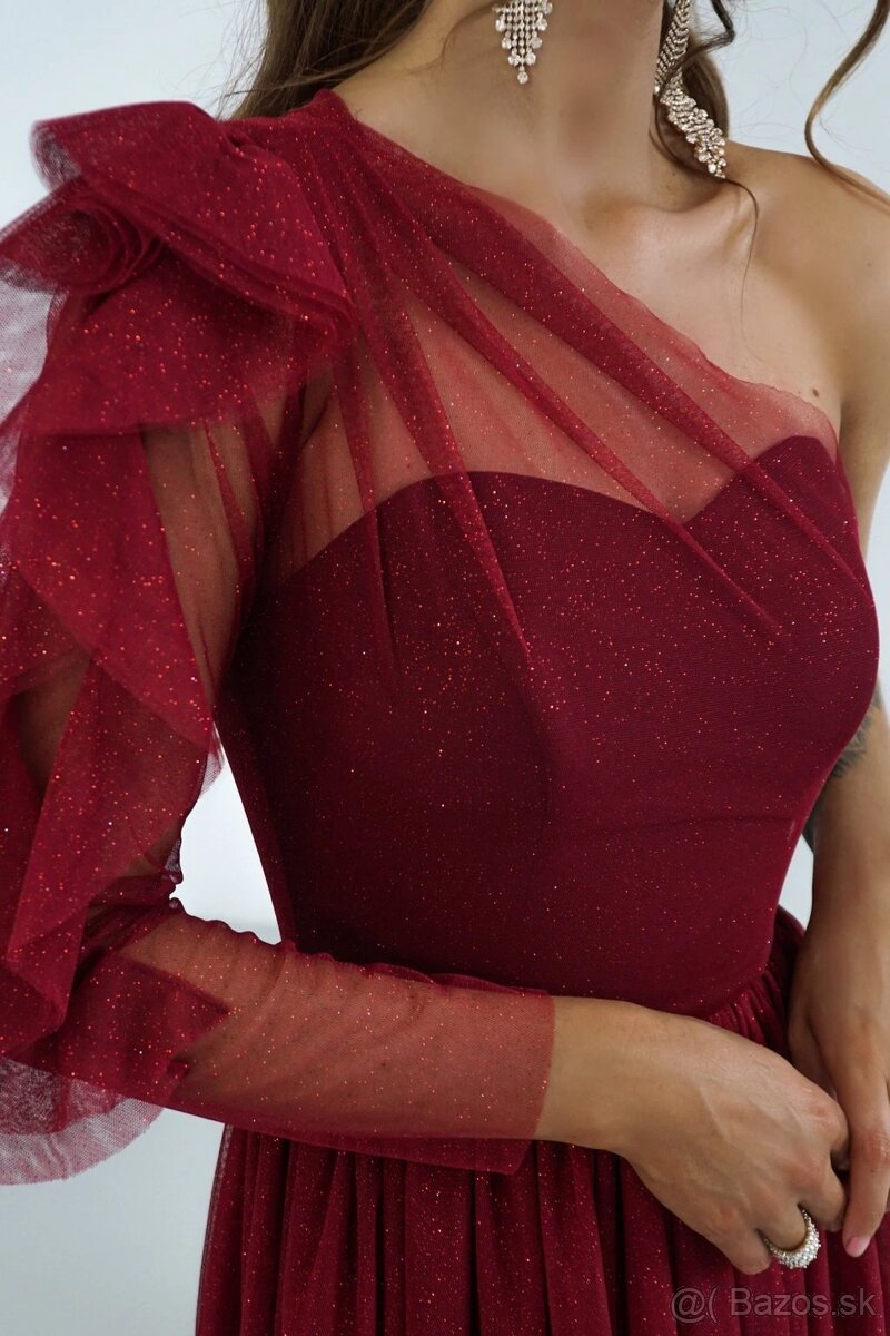 Bordové tylové trblietavé šaty - 2