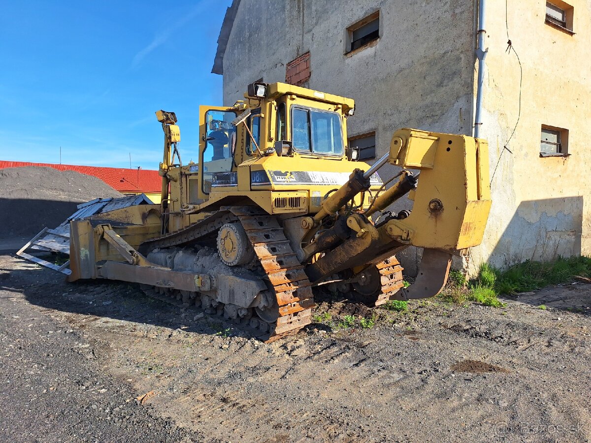 CAT D8N XL - 2