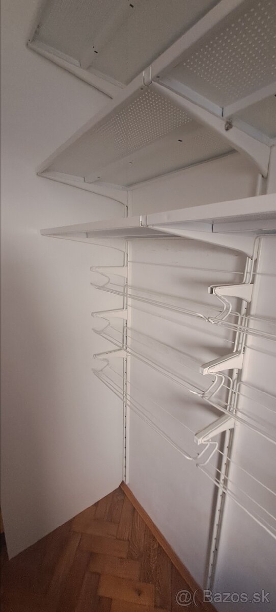 Ikea BOAXEL regalove police - 2