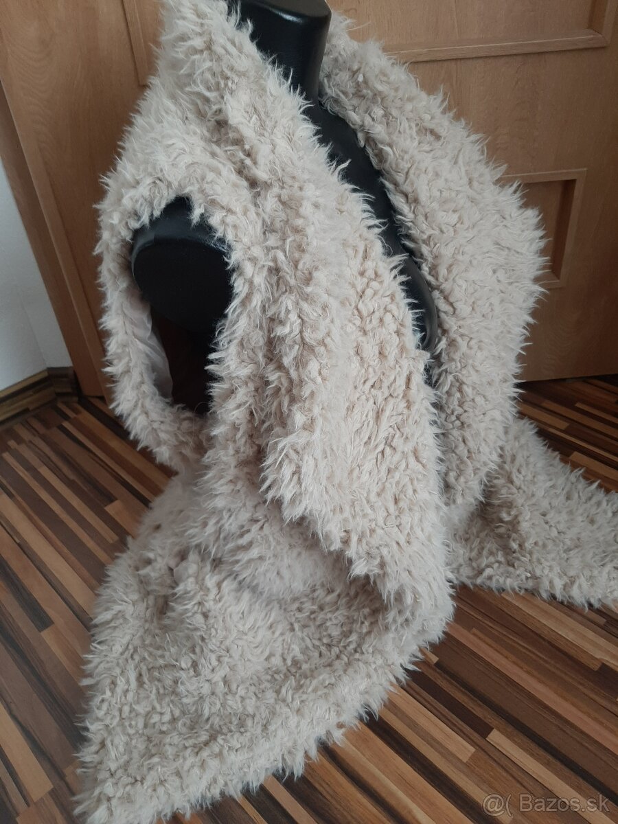 Chlpatá vesta Primark velk. 46. NOVÁ - 2