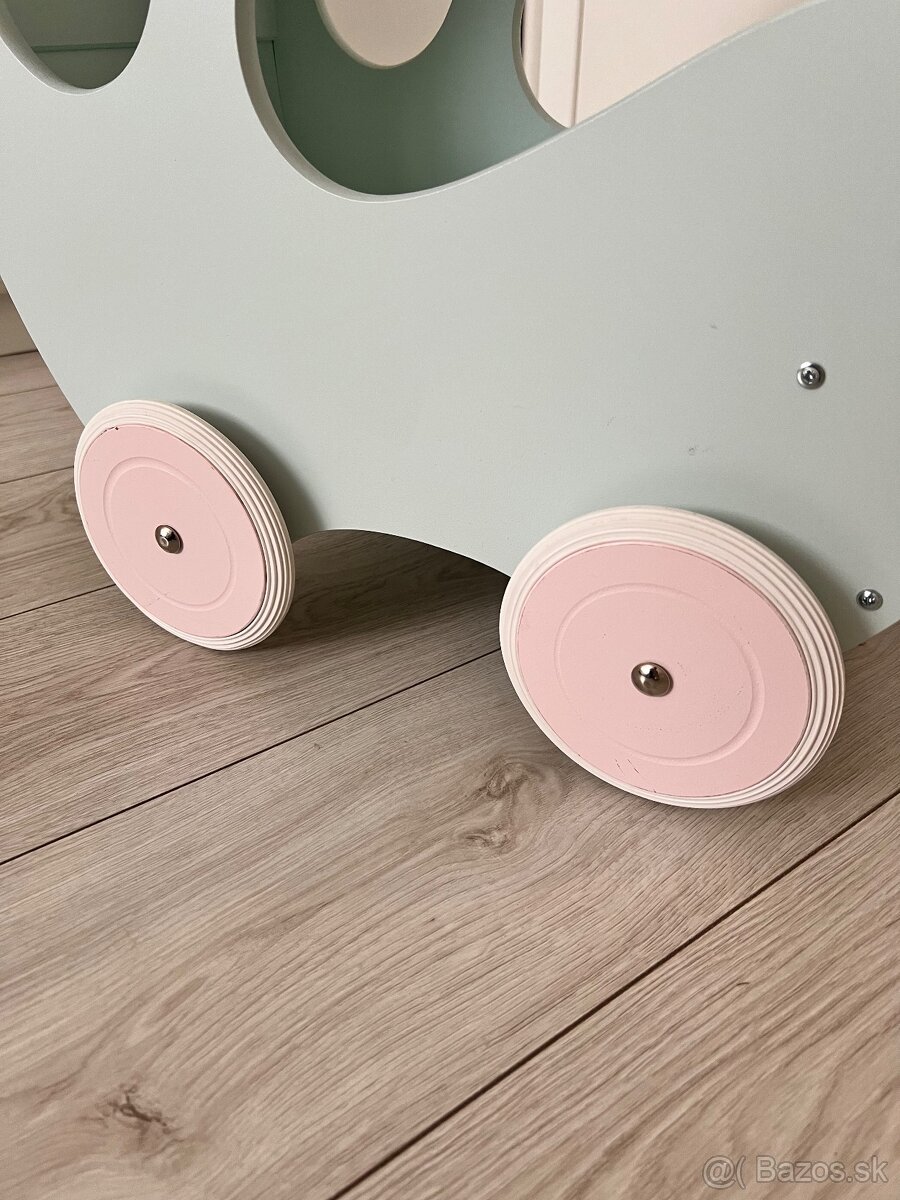 Predám drevený detský kočík - 2