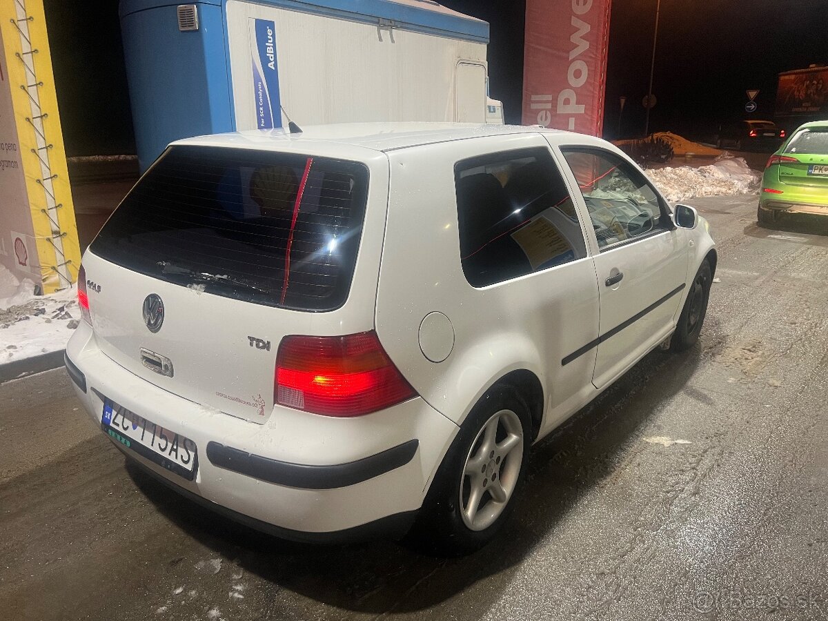 Volkswagen Golf - 2