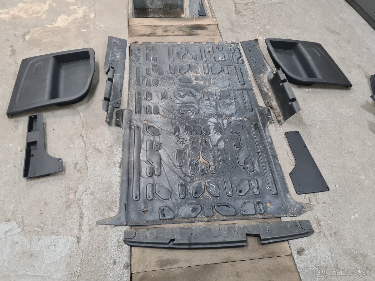 Gumená podlaha + plasty Fiat Doblo - 2