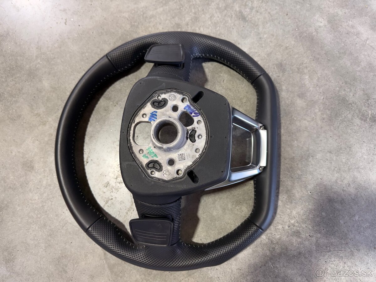 AUDI S-line volant - 2