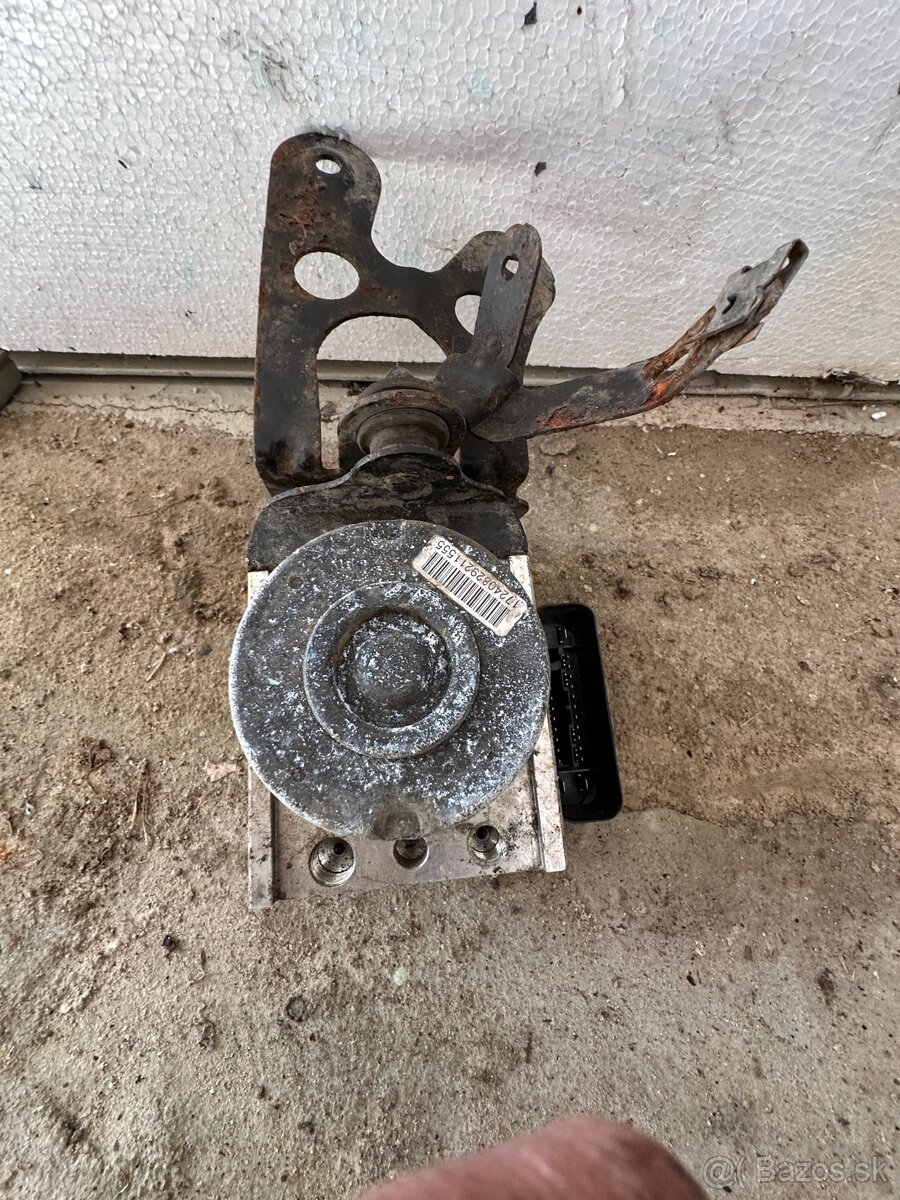 ABS kocka Škoda Octavia 2 pred - 2